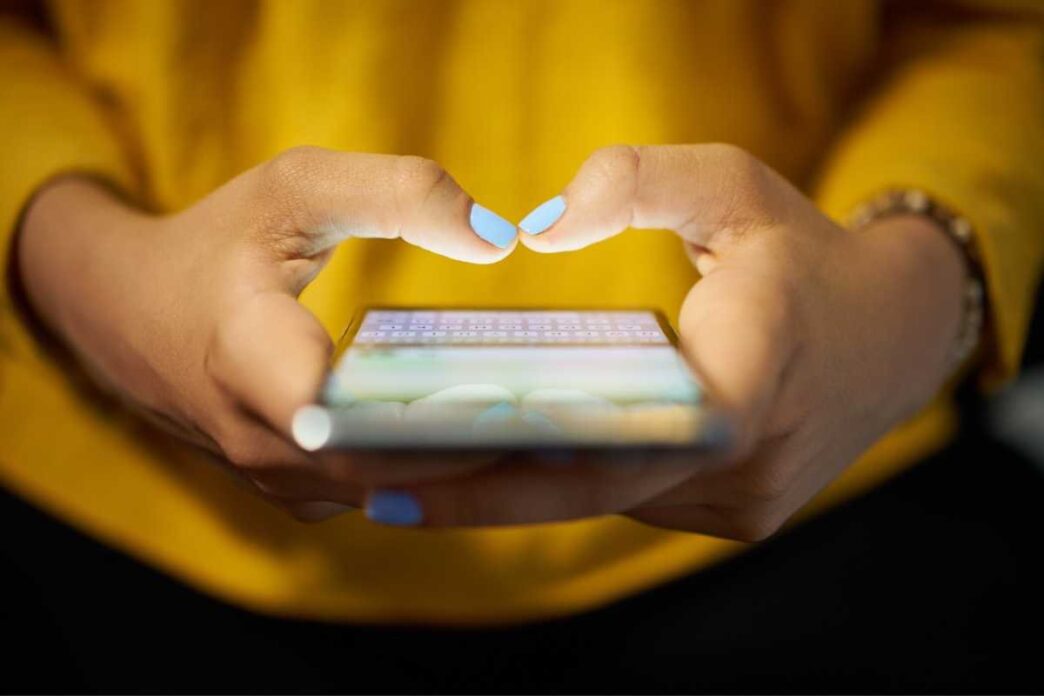 WhatsApp novità logout