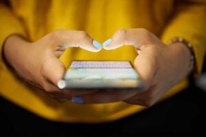 WhatsApp novità logout