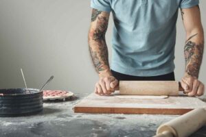 Tatuaggi, questo colore è il più pericoloso: ecco i dettagli