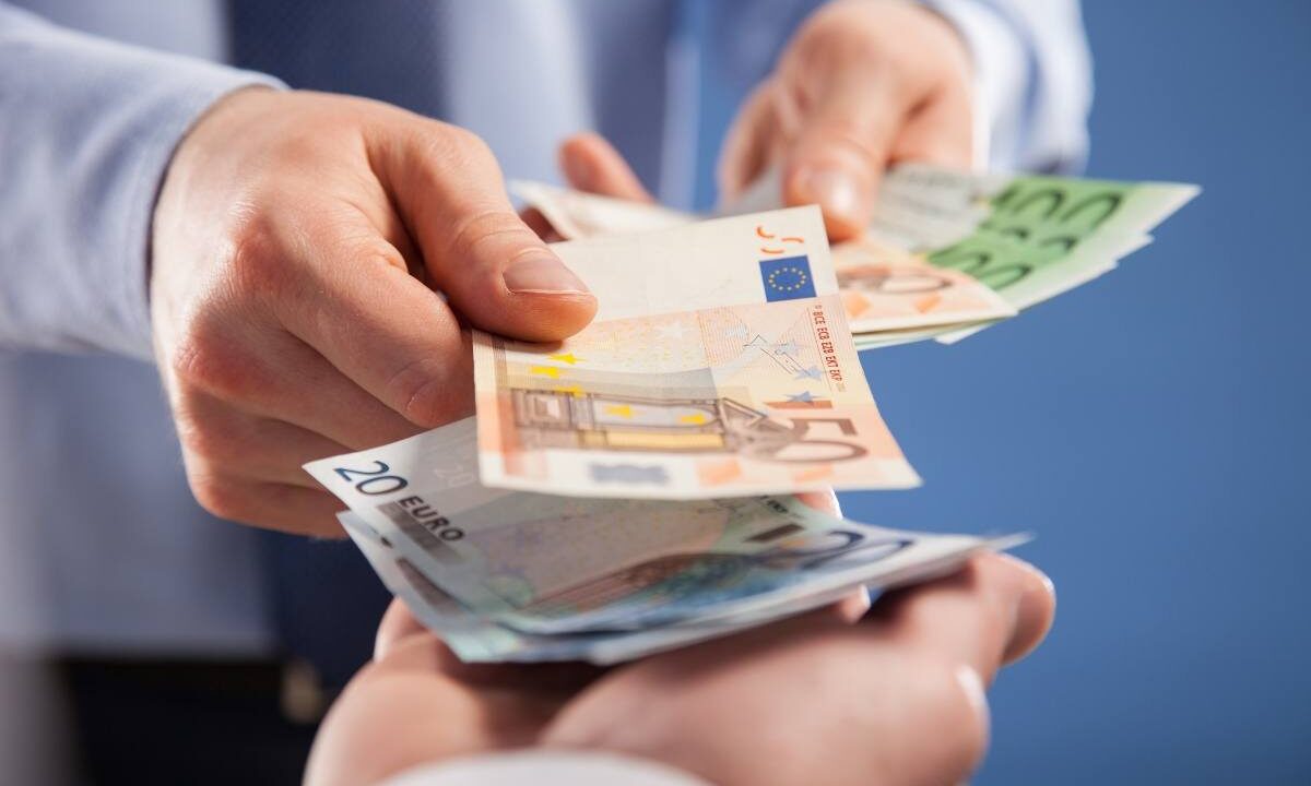 Soldi euro contanti