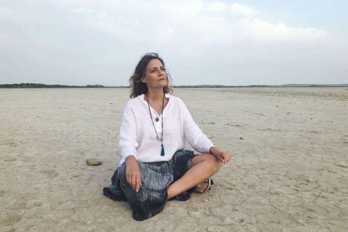 irene grandi si dedica allo yoga