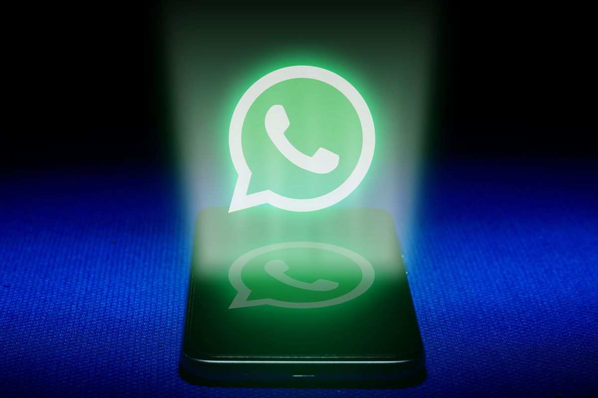 google legge messaggi whatsapp